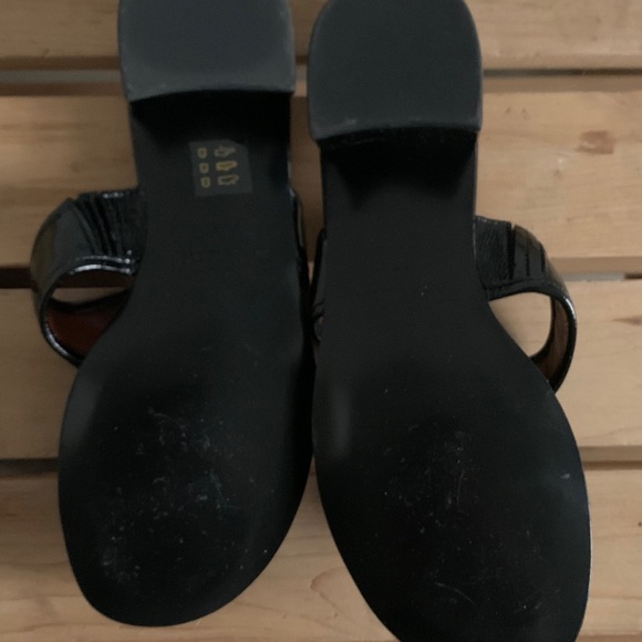Marc Jacobs black patent leather sandals. In new condition. Size 6-6 1/2. - Picture 6 of 10